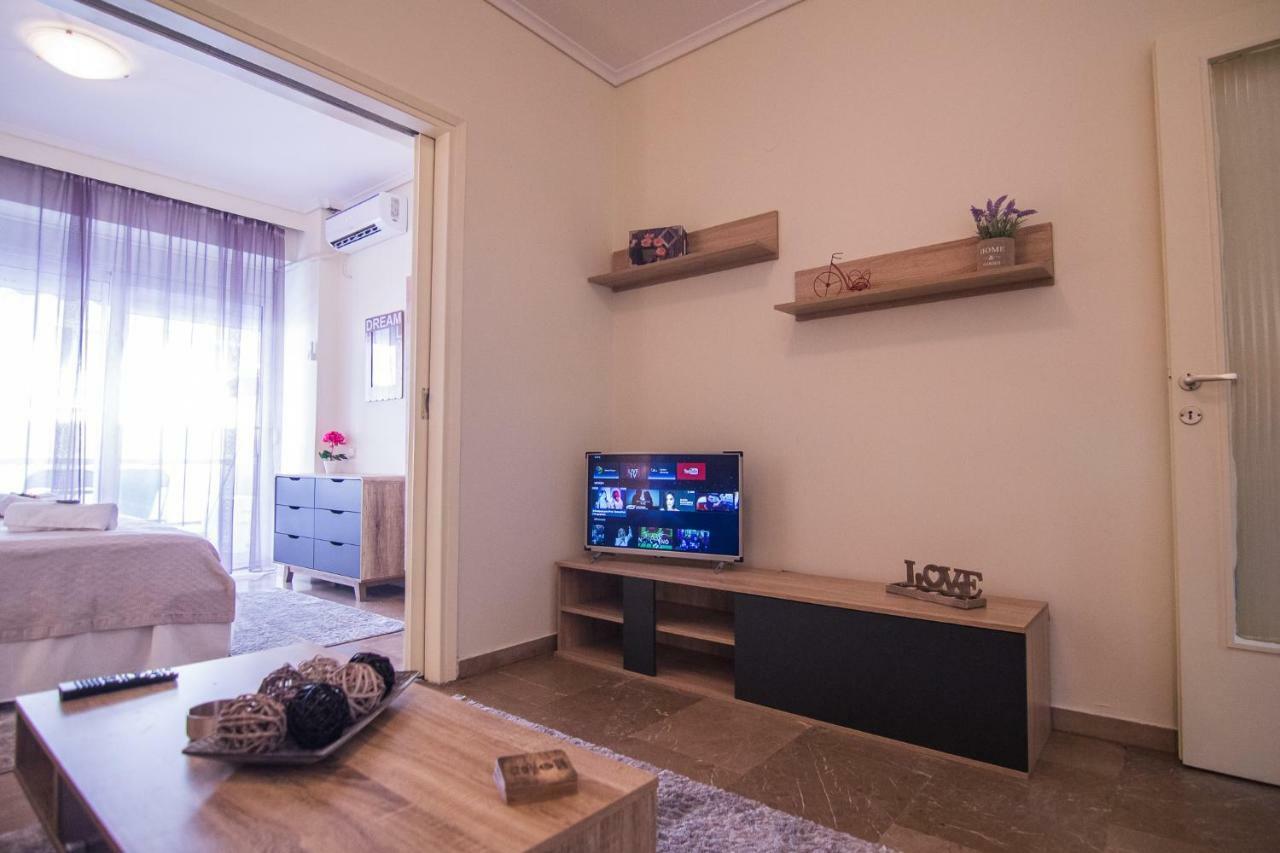 Deluxe Mitropoleos Apartment 테살로니키 외부 사진